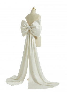 STRUCTURED BRIDAL BOW