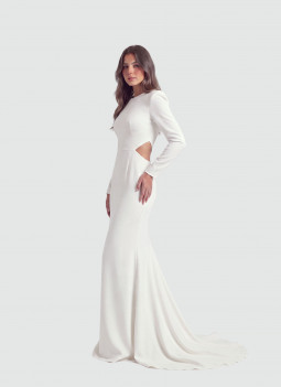 BRIDAL DRESS WITH TRAIN