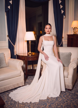 ROBE DE MARIÉE AVEC CAPE