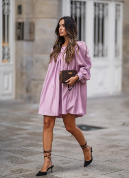VESTIDO CORTO LILA