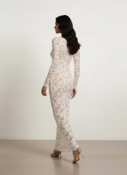 LANGES SPITZENKLEID