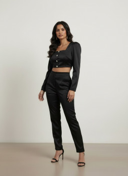 STRUKTURIERTE SCHWARZE BLUSE