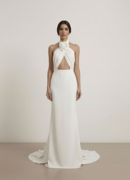 BRAUTKLEID MIT ÜBERKREUZTEM AUSSCHNITT