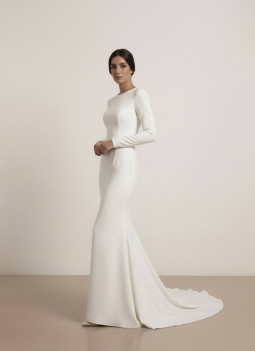 BRAUTKLEID MIT ÄRMELN
