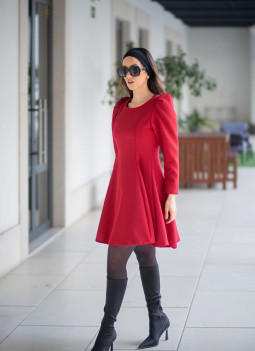 KURZES ROTES KLEID