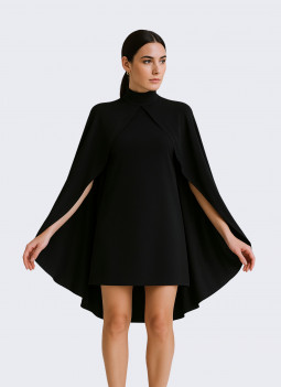 MANTELLA NERA CON COLLETTO